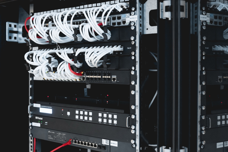 Проект DKC: Как мы создали мультимедийную инфраструктуру для нового офиса промышленного гиганта